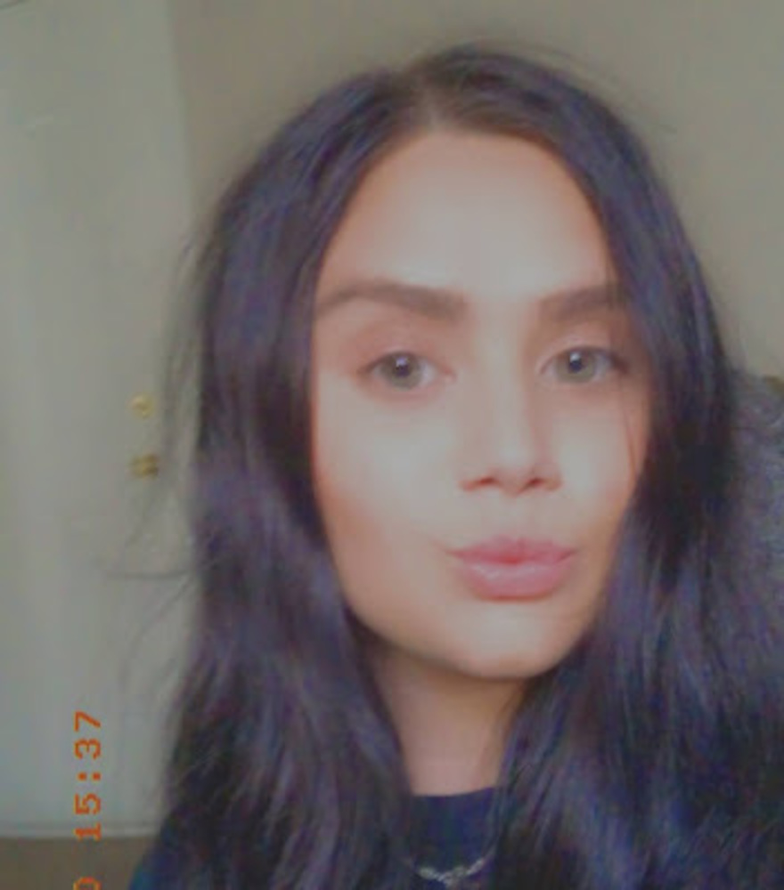 Meet your Posher, Sabrina